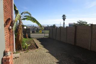 3 Bedroom Property for Sale in Heiderand Western Cape